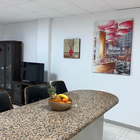 Comfort Aire Conditioner In Shared In Playa Vistas Cristianos Habitaciones, Stanza Guest house Arona (Tenerife)