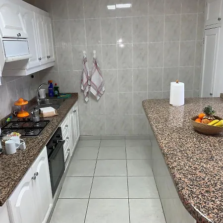 Comfort Aire Conditioner In Shared In Playa Vistas Cristianos Habitaciones, Stanza *