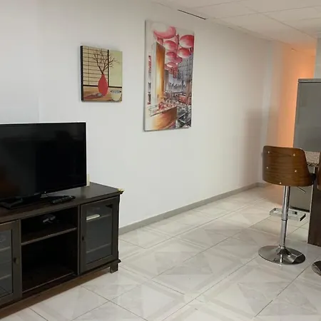 Comfort Aire Conditioner In Shared In Playa Vistas Cristianos Habitaciones, Stanza *