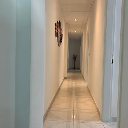 Guest house Comfort Aire Conditioner In Shared In Playa Vistas Cristianos Habitaciones, Stanza